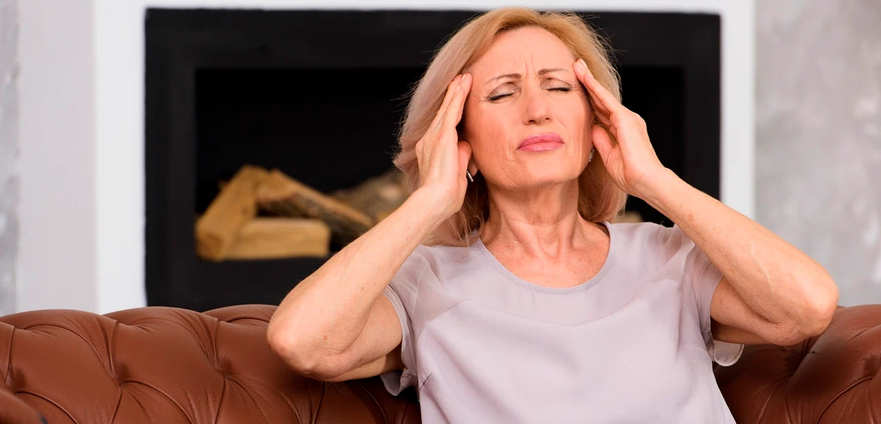 Симптомы черных точек в глазах